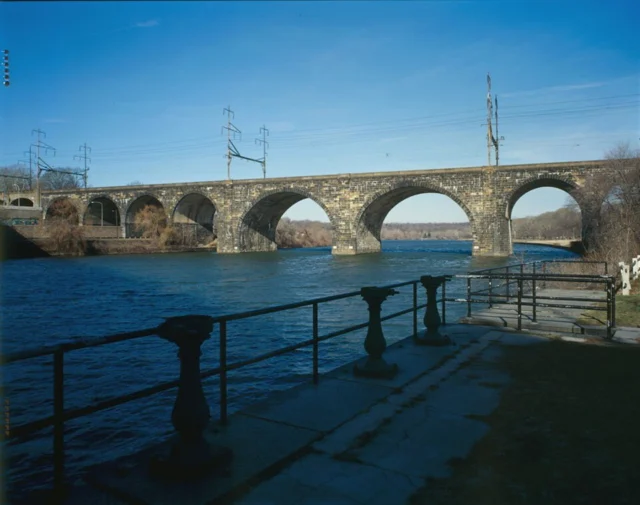 Pennsylvania Railroad, Connecting Railway Bridge