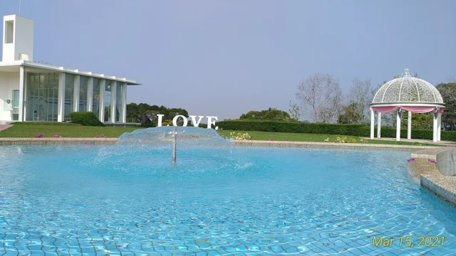 LOVE Sign