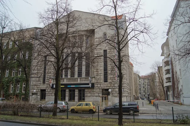 HAU 2 (Hebbel am Ufer)