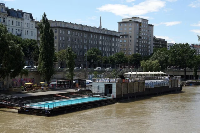 Badeschiff