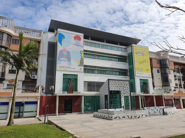 Biblioteca Municipal Fernando Piteira Santos