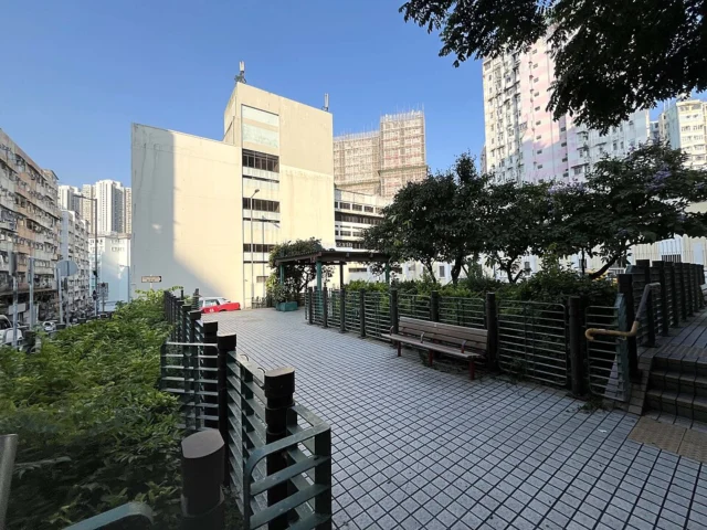 雲漢街休憩花園 Wan Hon Street Rest Garden