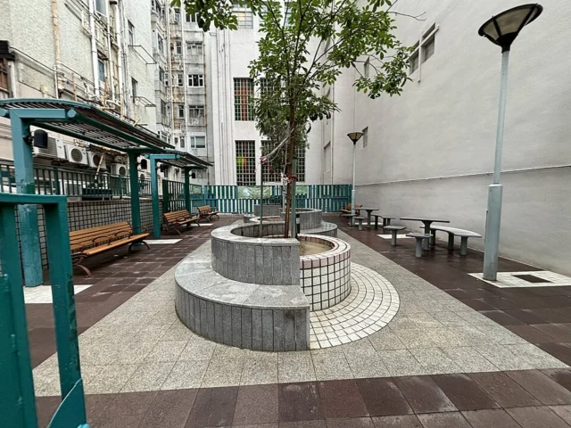 清華街休憩處 Ching Wah Street Sitting-out Area